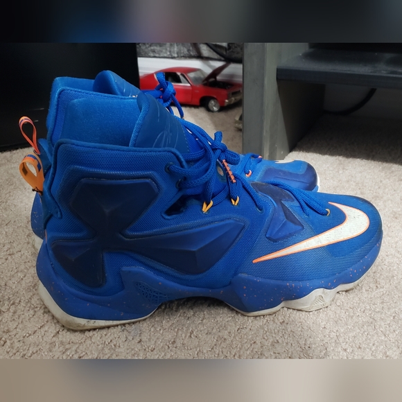 Lebron James nike mens size 11.5 - Picture 3 of 9